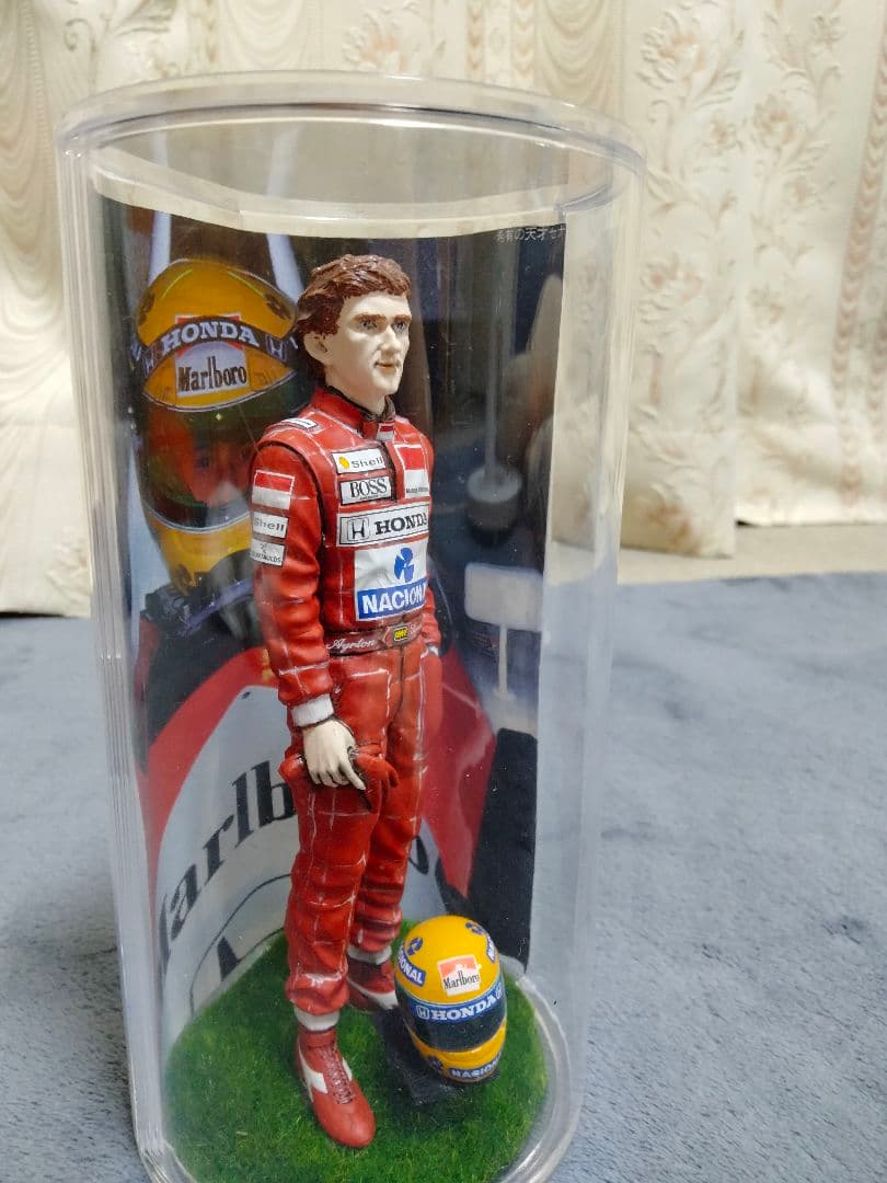 1/12 アイルトン・セナフィギュア ケース付き