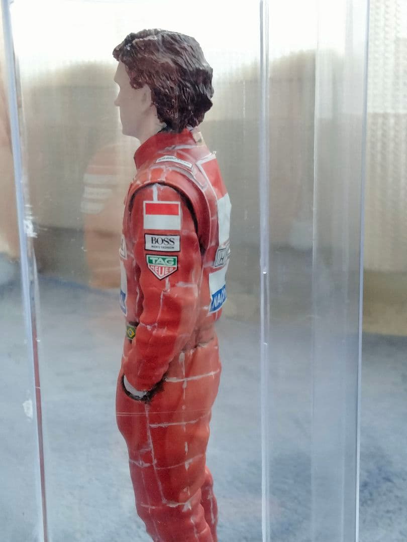 1/12 アイルトン・セナフィギュア ケース付き