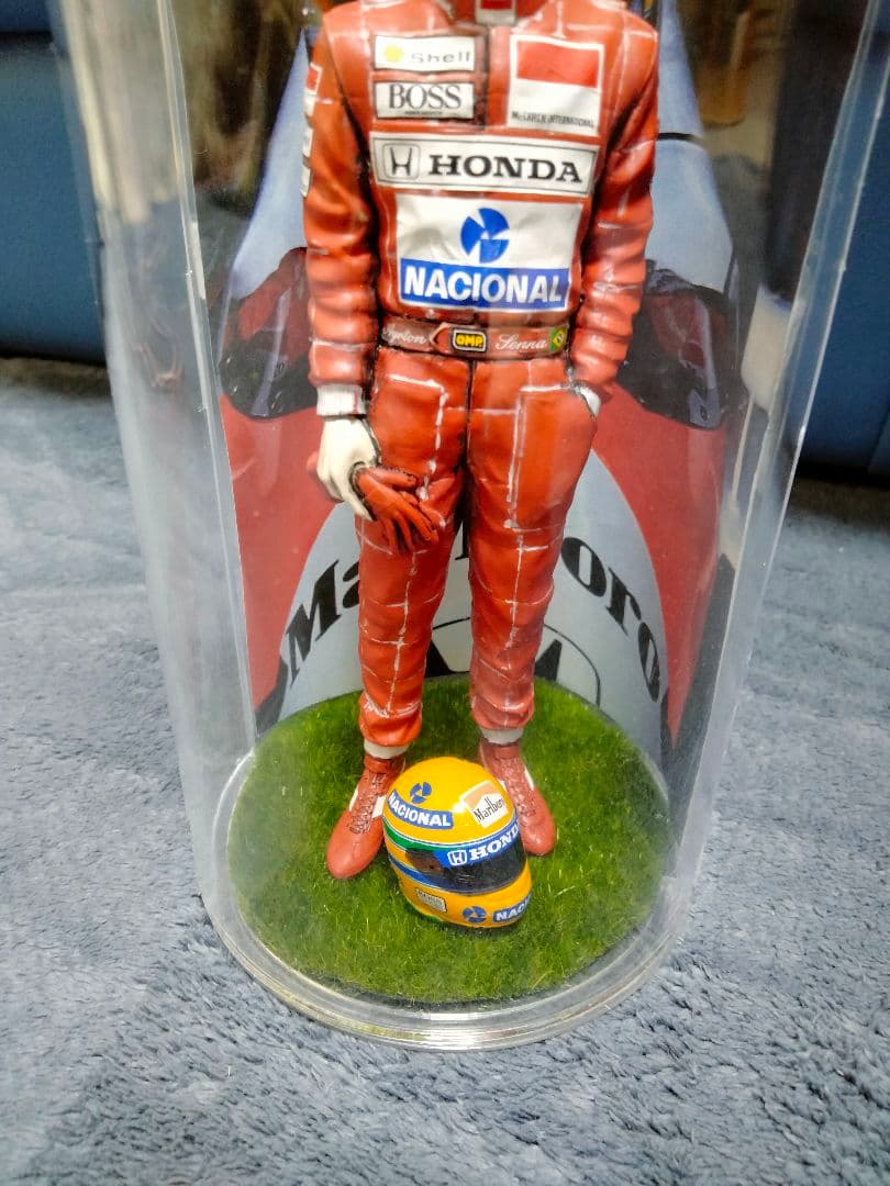 1/12 アイルトン・セナフィギュア ケース付き