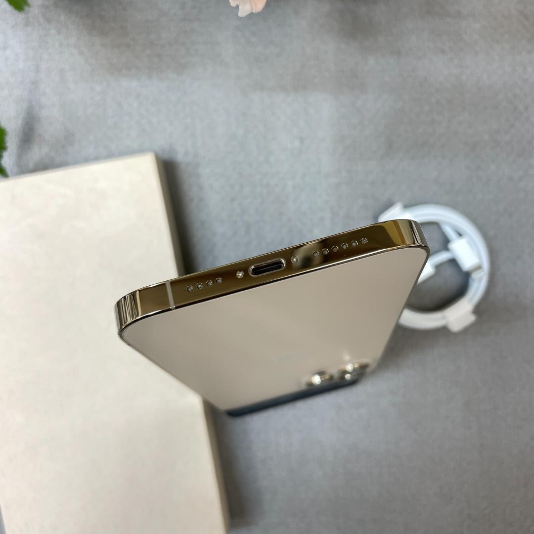 iPhone12 Pro Max 256Gb ゴールド国内SIMフリー 送料無料