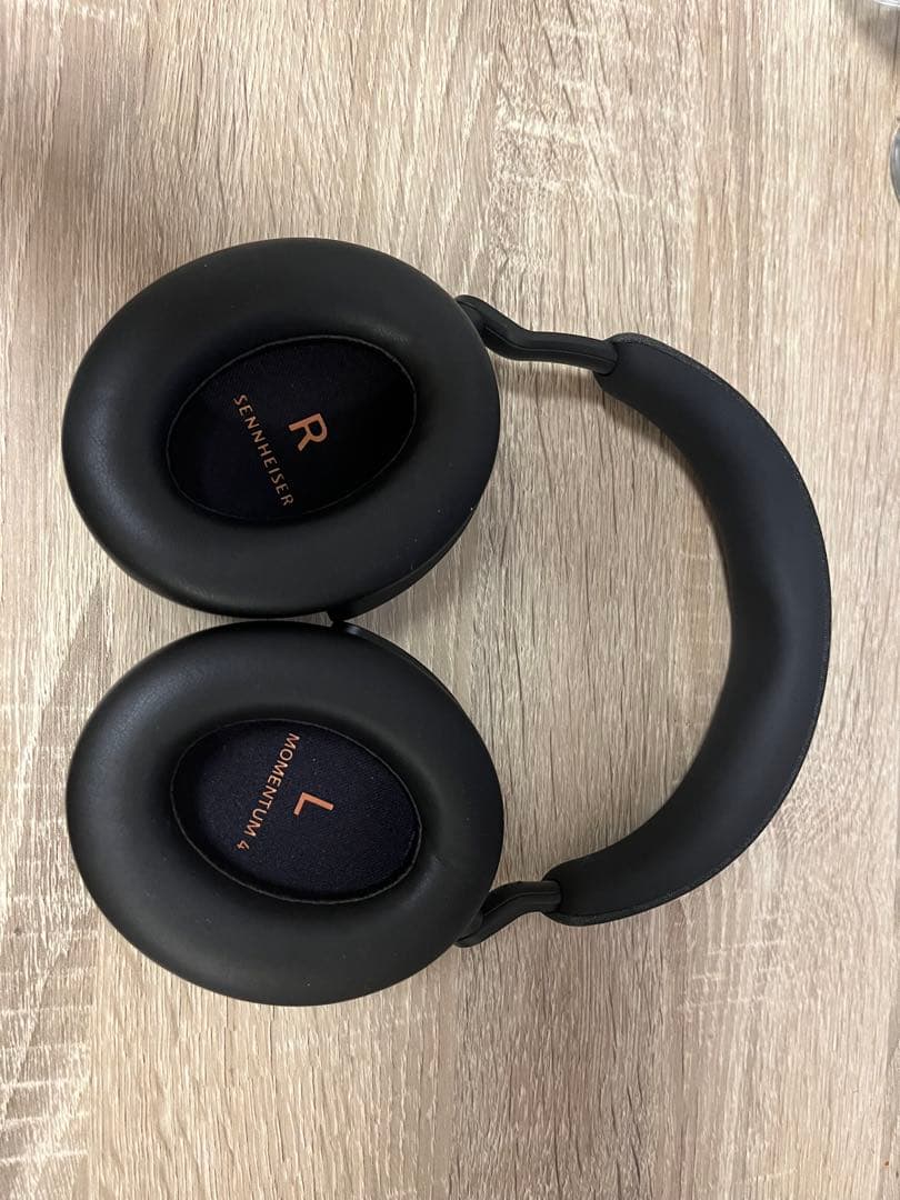 ヘッドホン SENNHEISER Momentum 4 Wireless