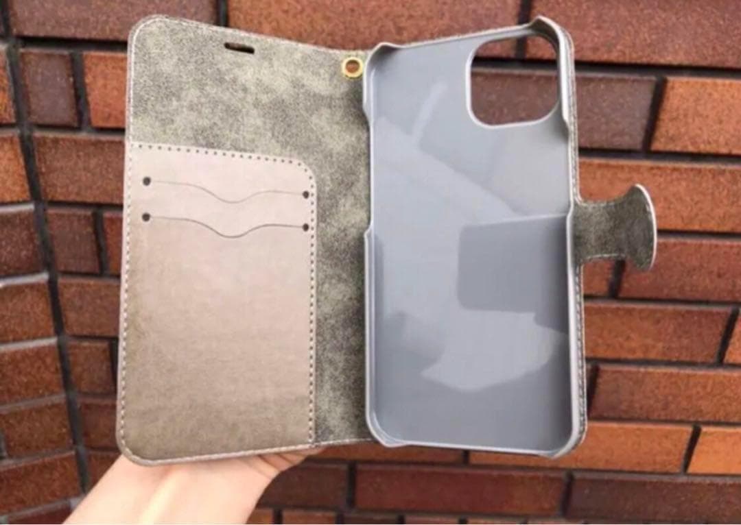 スワロフスキー　ハイクオリティー iPhoneケース　ブラック数字　ベルトあり