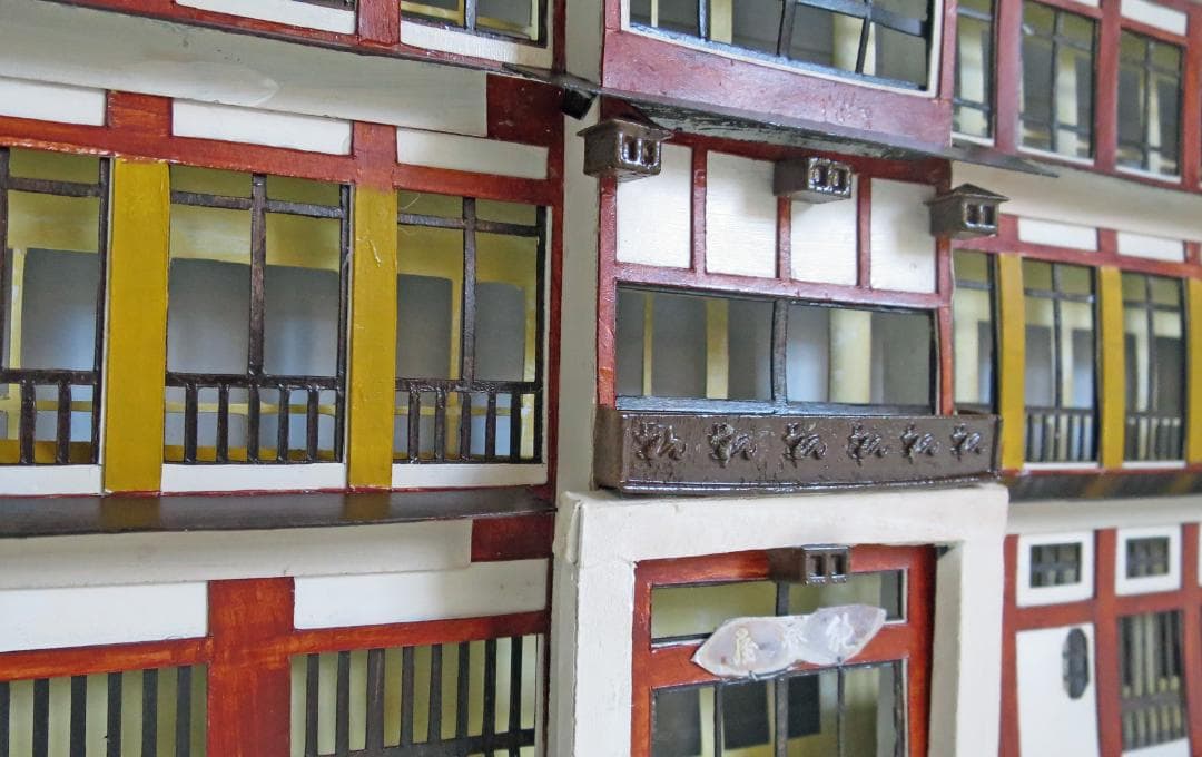 昭和レトロ温泉宿「銀山温泉　能登屋」白色模型