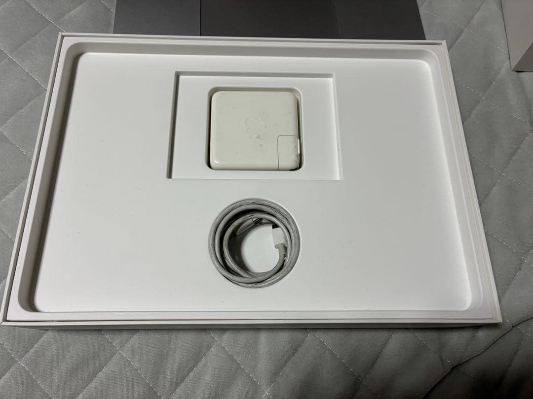 Z*t様 MacBook Pro 13インチ
