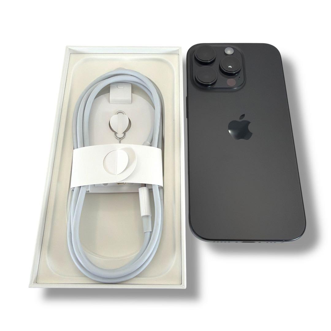 超極美品 iPhone 16Pro ブラックチタニウム 本体　512GB