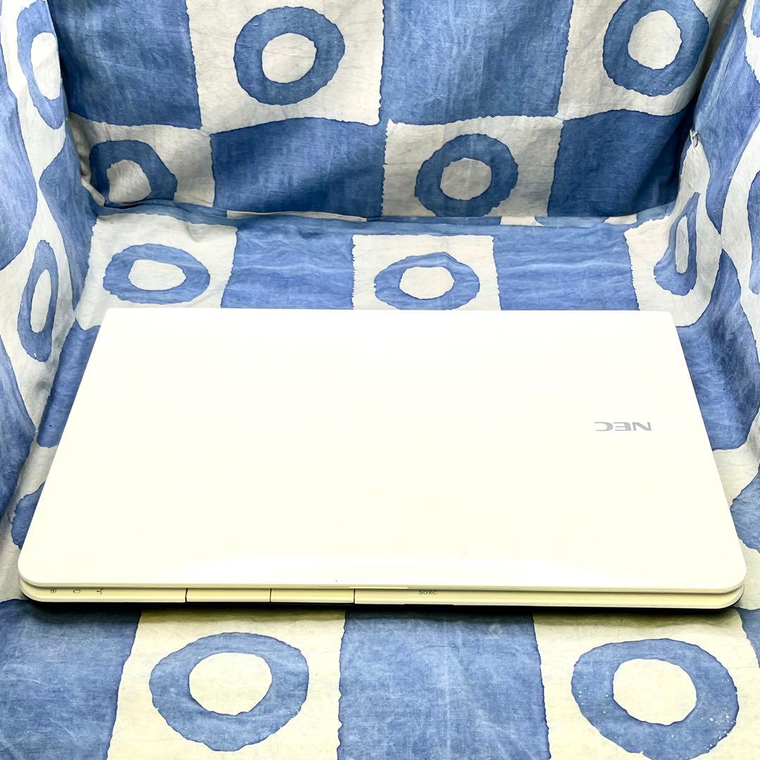 サクサク快適SSD☆i5☆爽やか白ノートパソコン♪ブルーレイ&カメラ！Win11