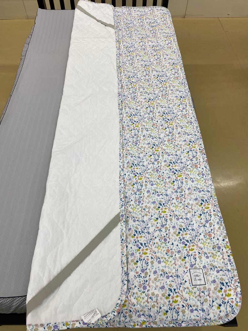 西川　ガーゼ敷きパッド・綿１００%・オールシーズンOK・シングルサイズ