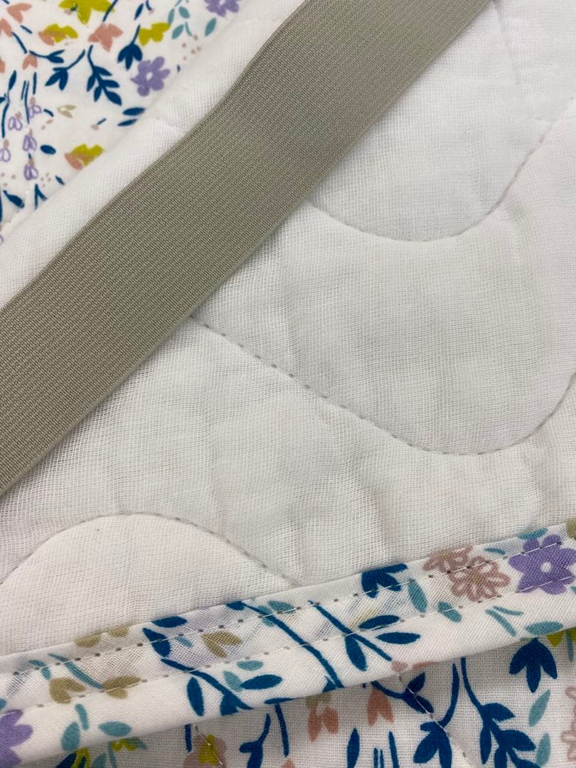 西川　ガーゼ敷きパッド・綿１００%・オールシーズンOK・シングルサイズ