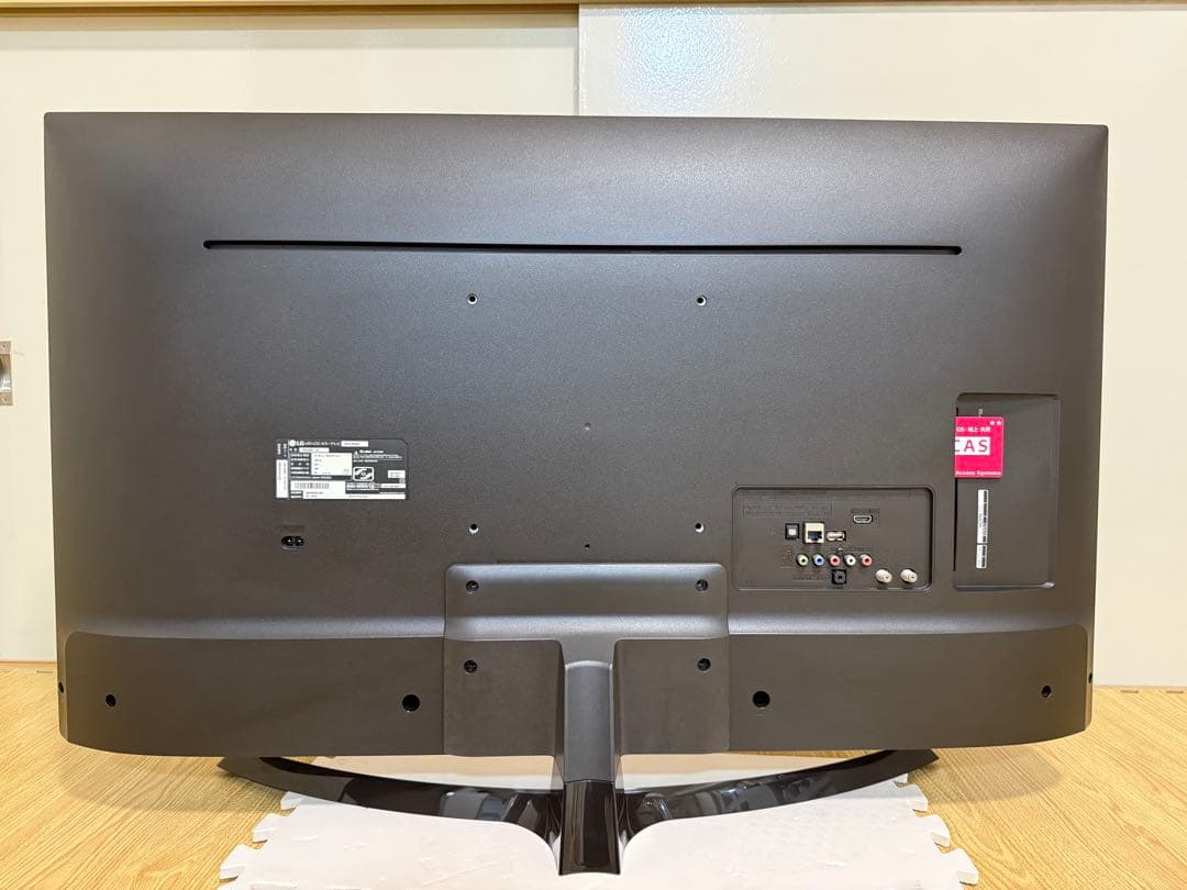 美品LG 43UJ630A 43 インチ　2018年製　⭕️ 4Kネット動画テレビ