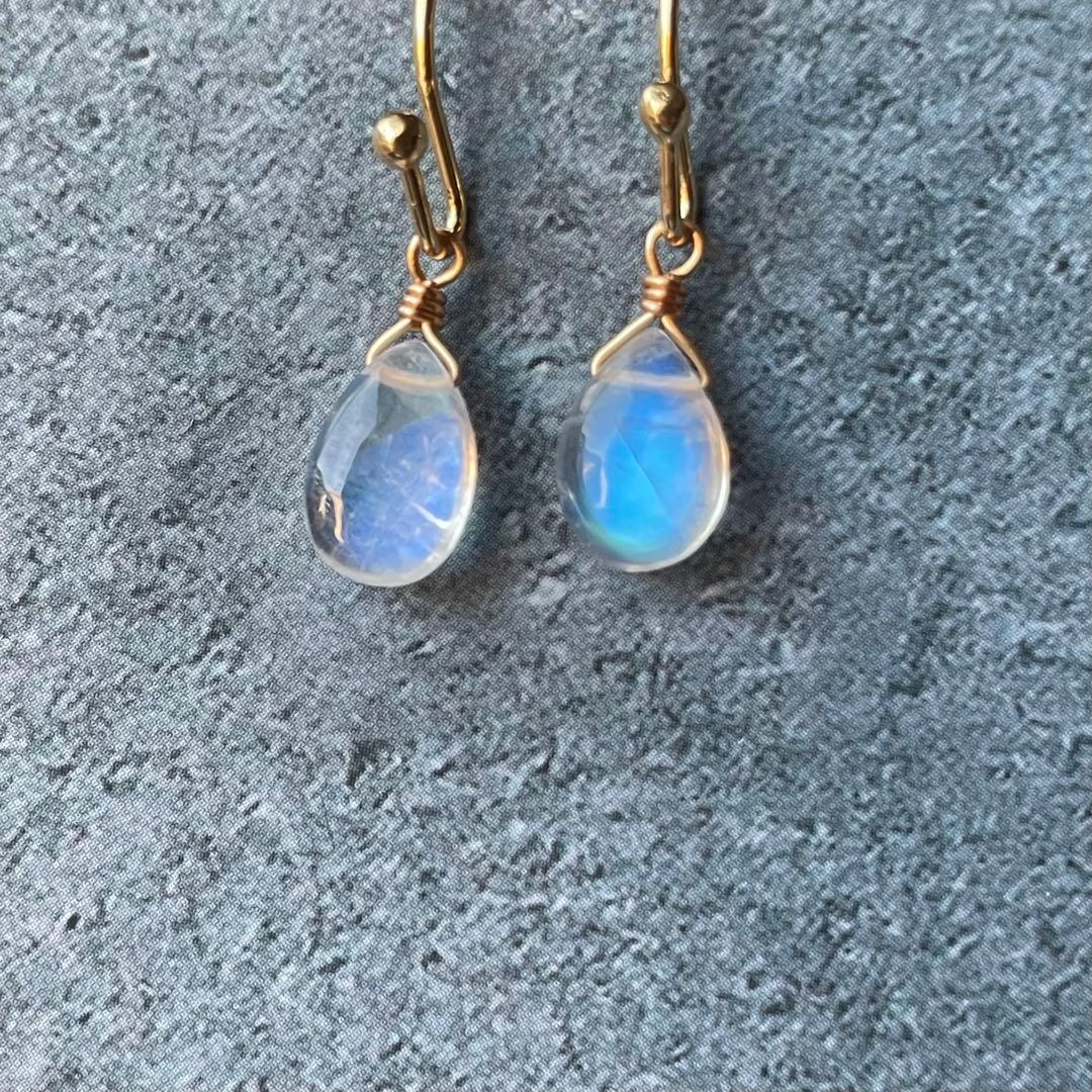 宝石質 シラーばっちり 極上 ムーンストーン 一粒 シンプル ピアス 14kgf