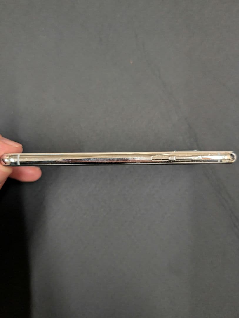 スマートフォン本体 iPhone XS 64GB