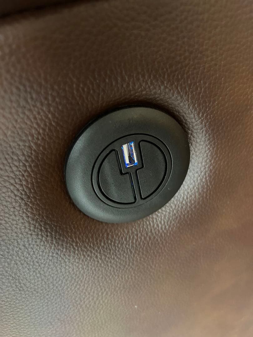 ニトリ　電動リクライニングソファ　Nビリーバ　ダークブラウン　厚革　厚皮