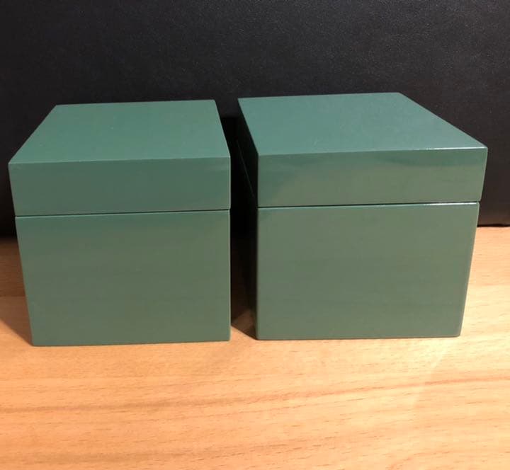 【お値下げ】モスグリーン小物入れ　ペア　美品