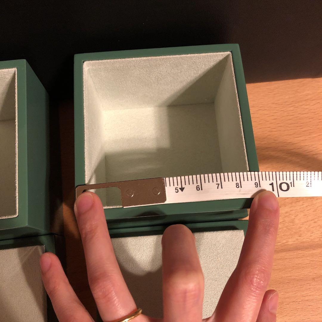 【お値下げ】モスグリーン小物入れ　ペア　美品