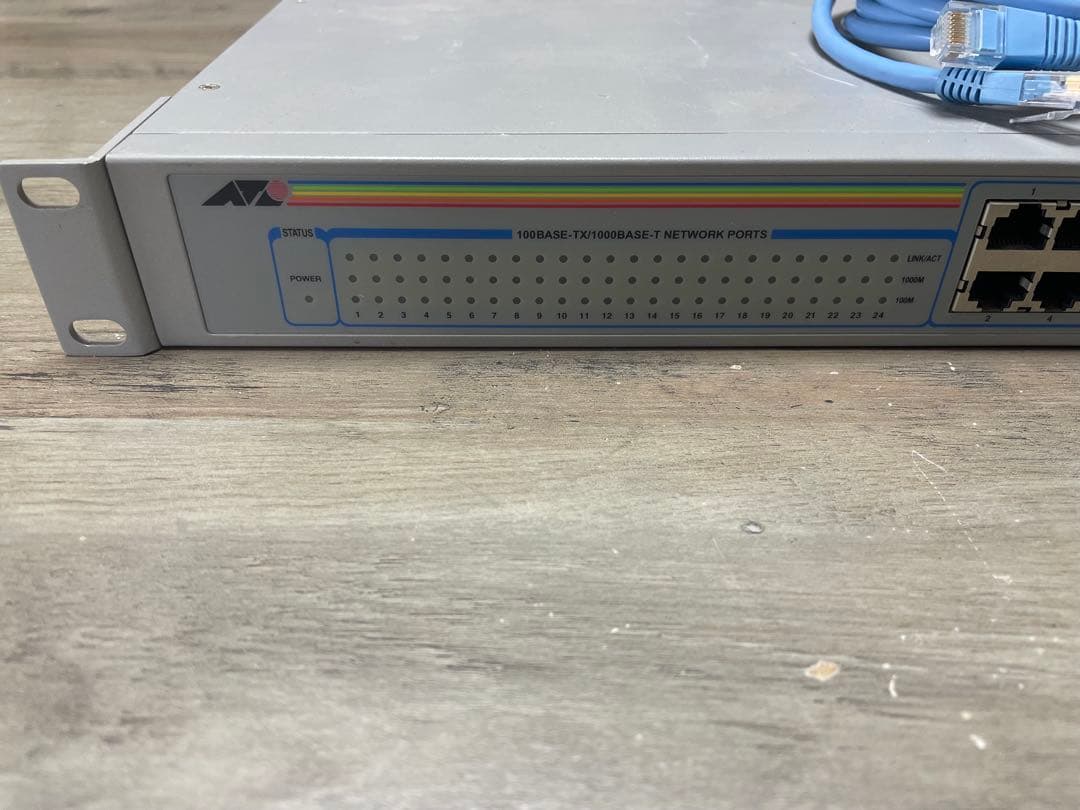 Allied TelesisCentreCOM GS924GTギガビットスイッチ