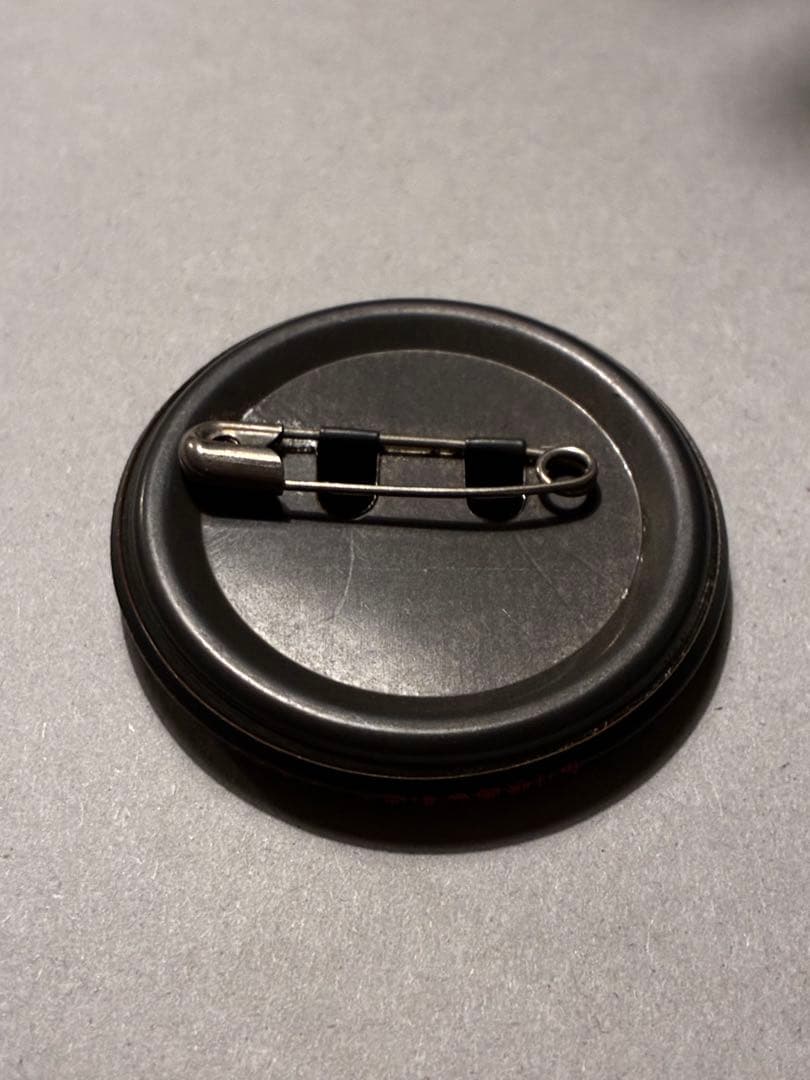 【当時モノ】ガンダム逆襲のシャア 劇場版公開記念缶バッジ