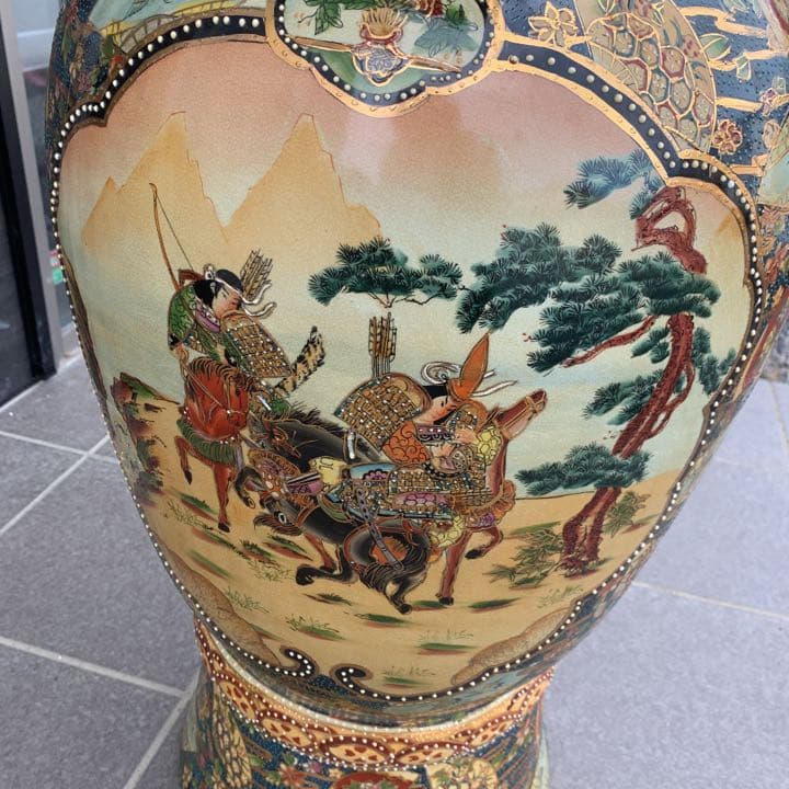 手渡し限定　大型　特大　金彩　薩摩焼　花瓶　壺　置物