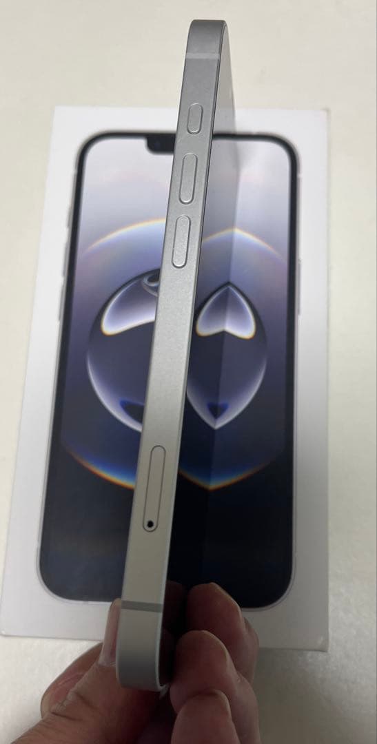 iPhone16e 128GB ホワイト　SIMフリー