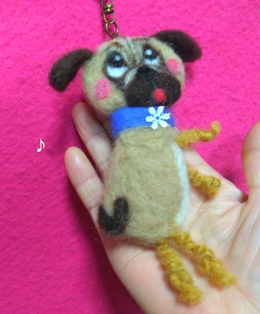 ＊おとぼけパグちゃん＊キーホルダー＊羊毛フェルトハンドメイド