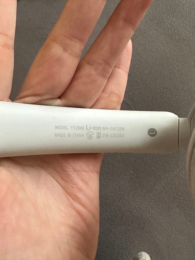 SONY ワイヤレスノイズキャンセリングステレオヘッドセットWH-CH720N✨