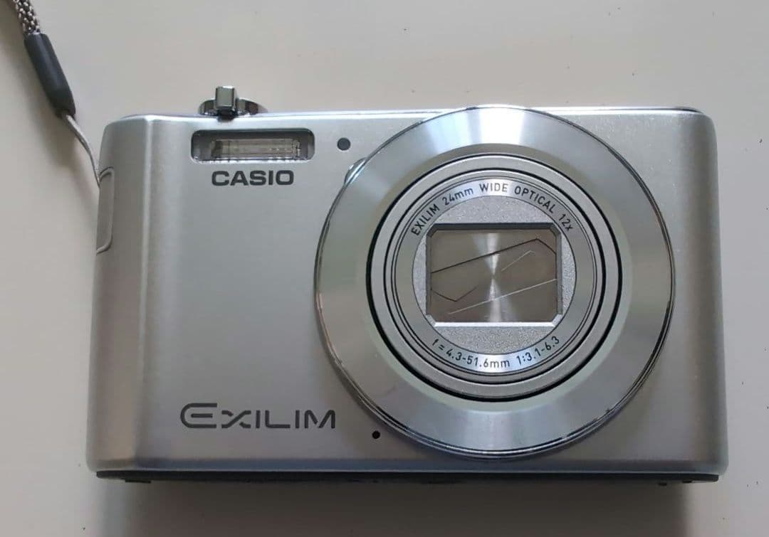 CASIO EXILIM EX-ZS180シルバー コンパクトデジタルカメラ