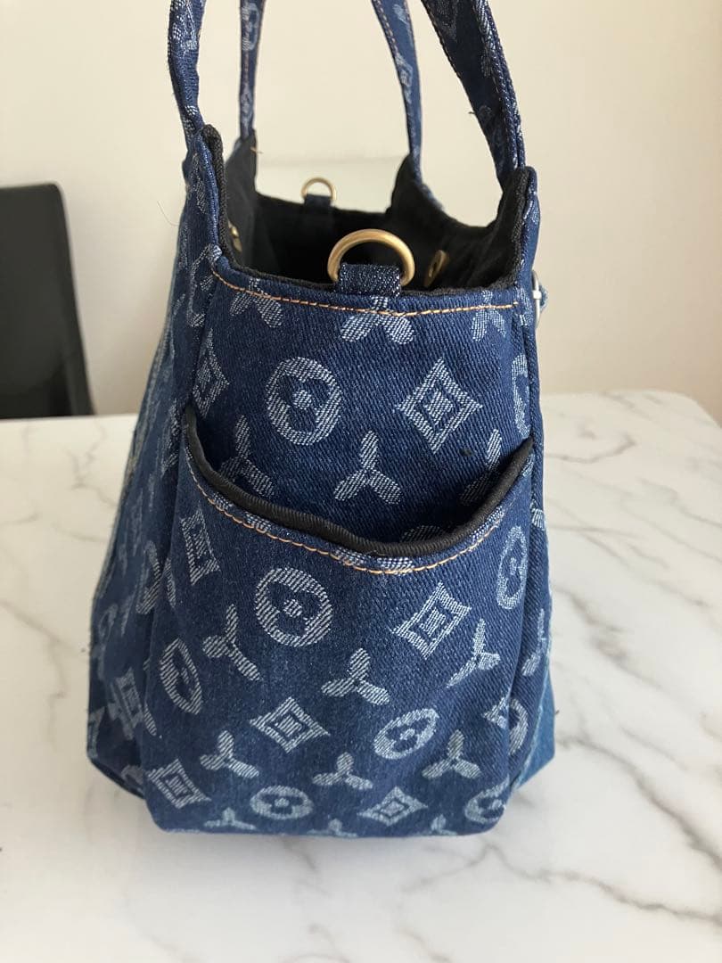 592 ユリィ　大きめデニムリメイクバック　ハンドメイド