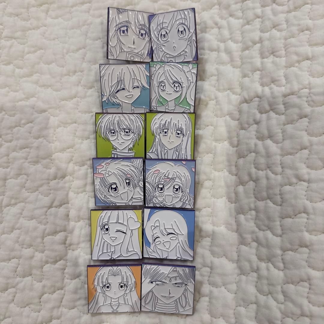 ぴちぴちピッチ　ピンバッジセット