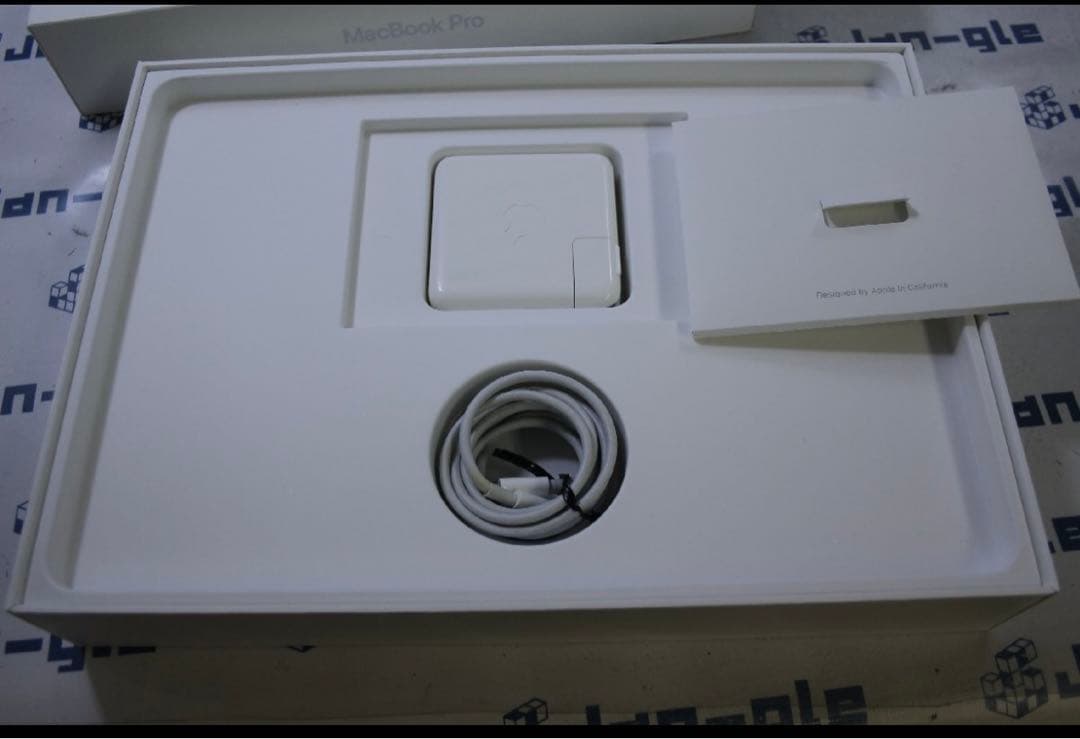 Apple MacBook Pro シルバー 本体