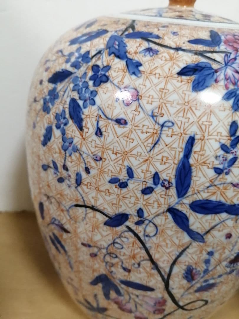 花瓶 青華釉裏紅 窯印：大清乾隆年製 稀少な花柄 花器 飾り壷