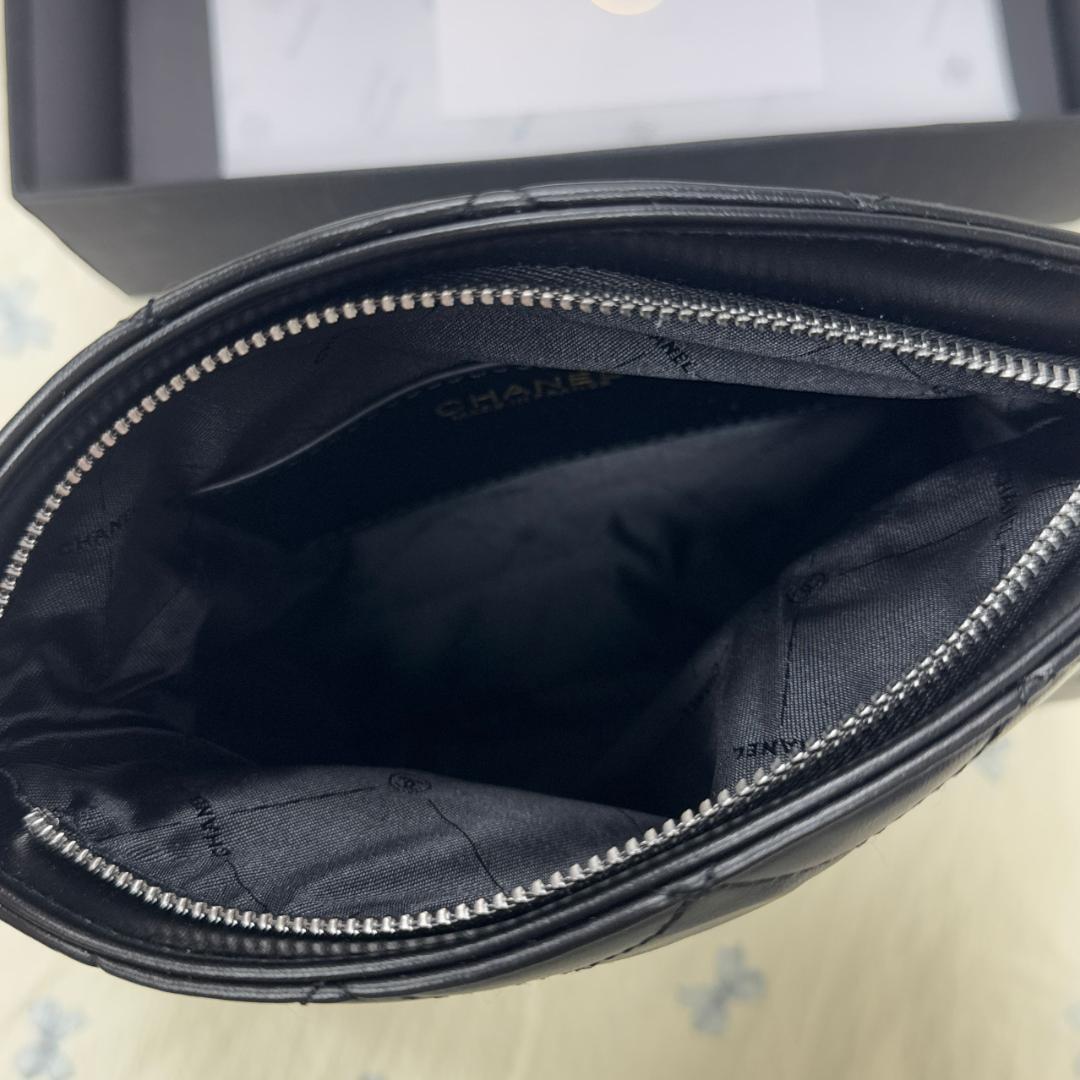 VIP希少限定✨ 非売品 黒 ブラック ショルダーバッグaq