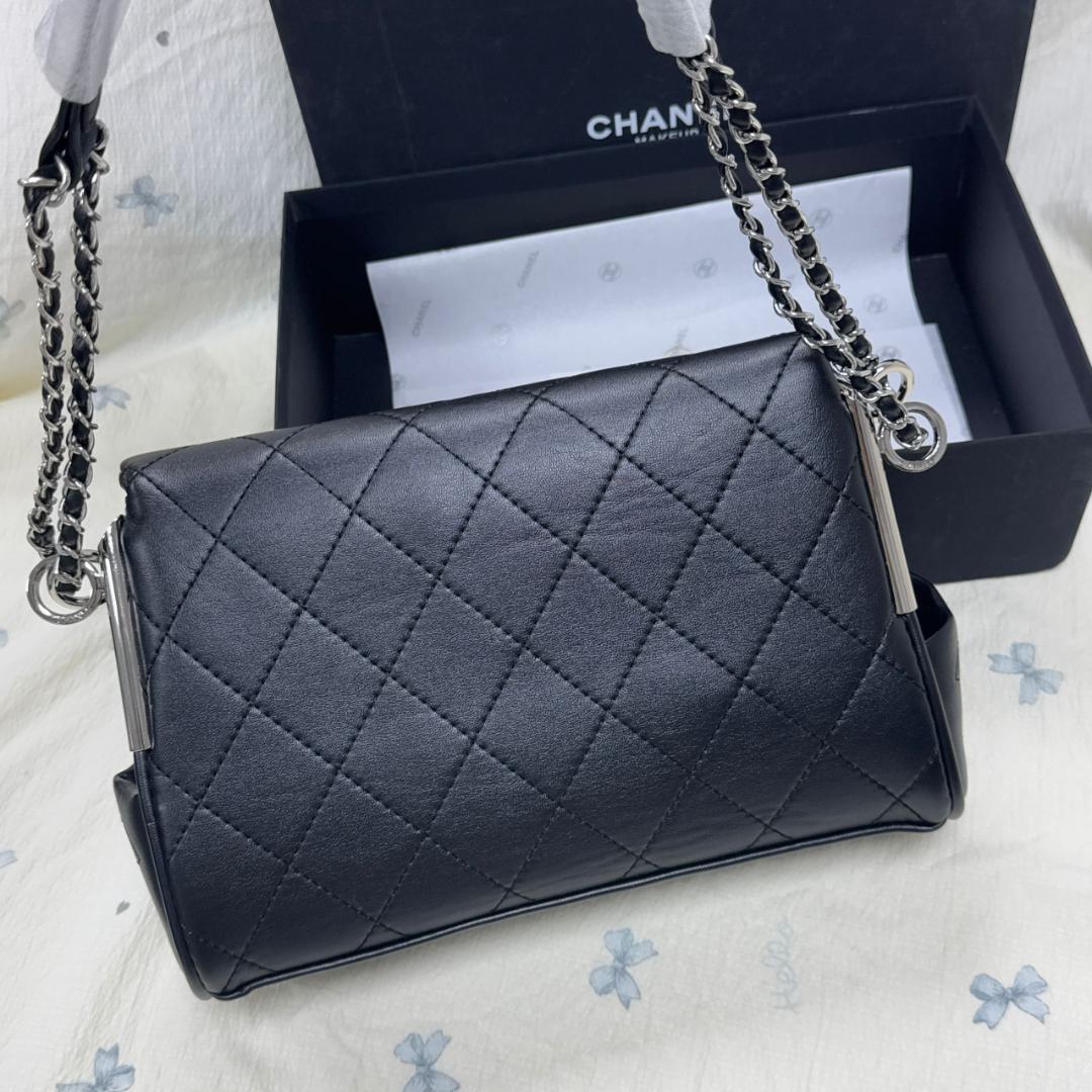 VIP希少限定✨ 非売品 黒 ブラック ショルダーバッグaq