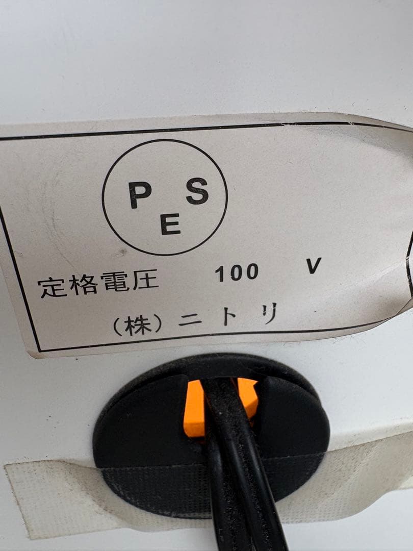 ホワイトベッドフレーム ・マットレスLEDライト付き