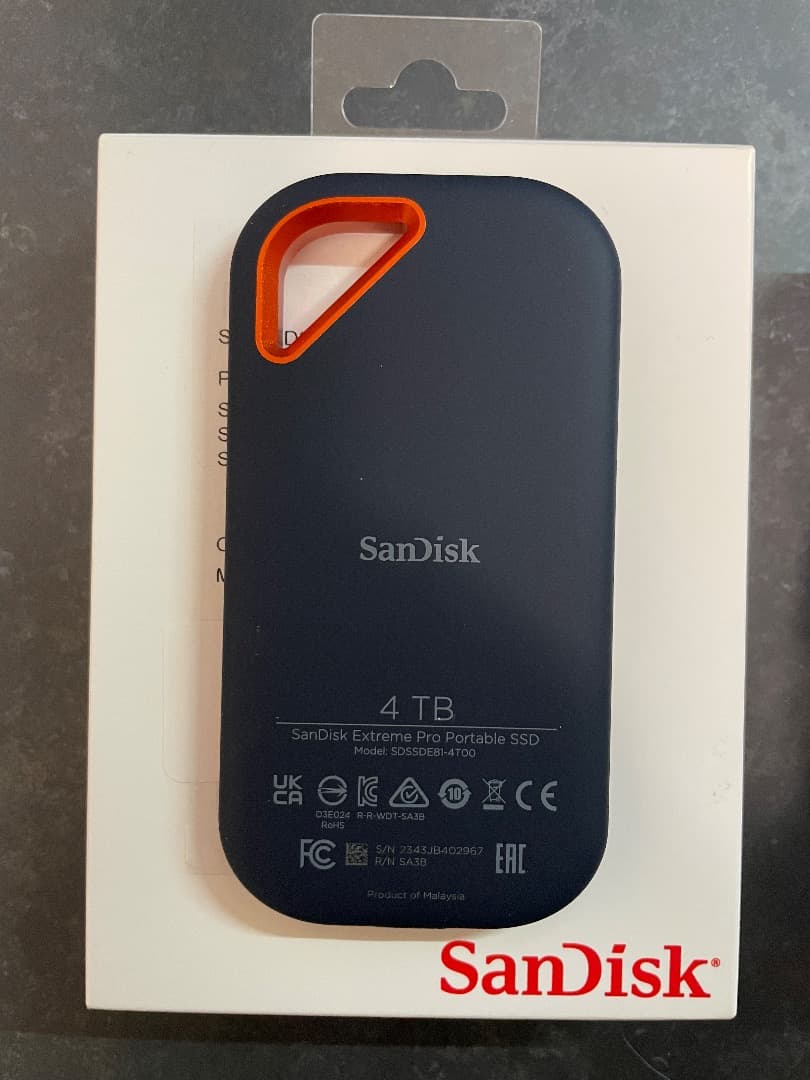 外付けハードディスク・ドライブ SanDisk Extreme Pro Portable SSD 4TB
