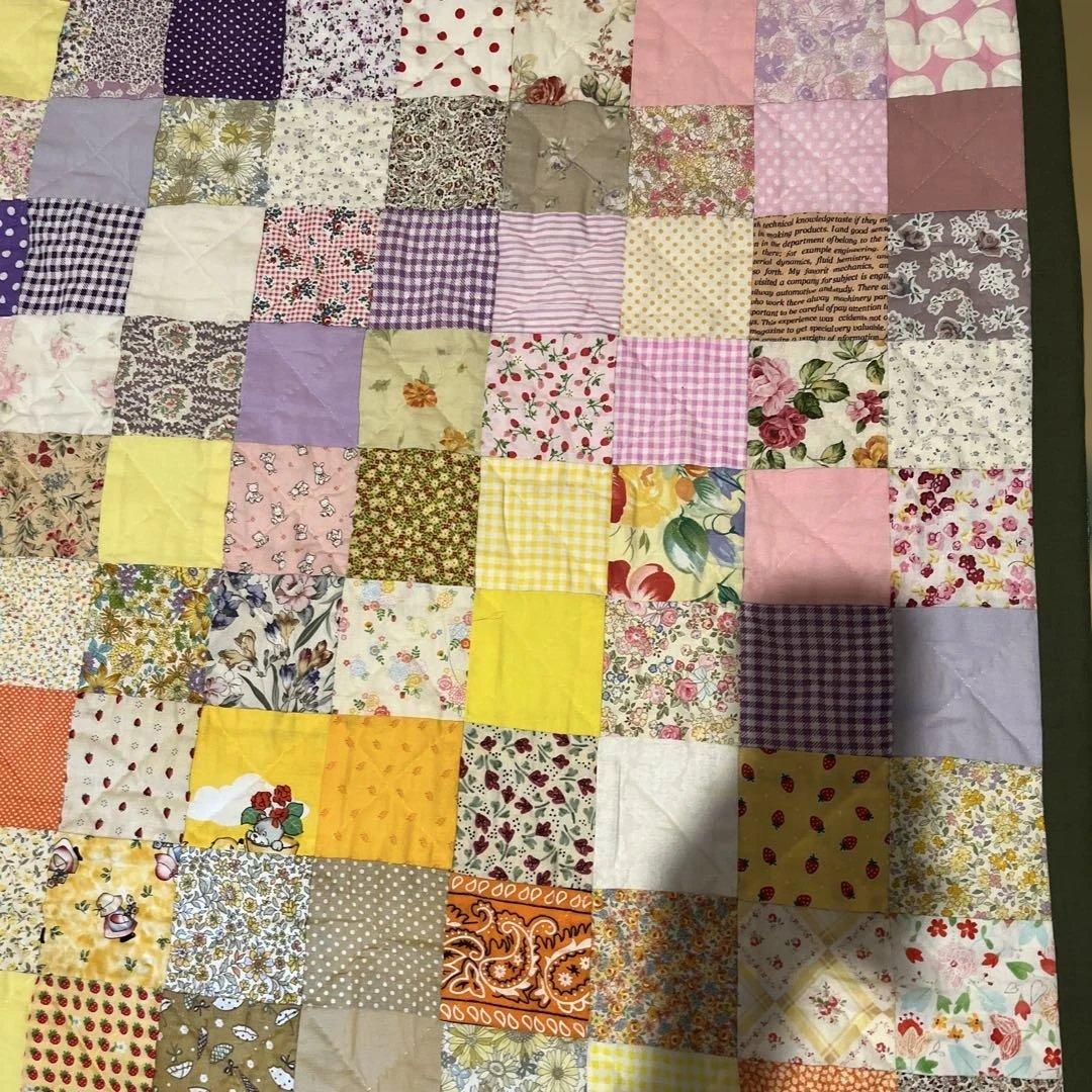 値下げ！手縫いパッチワーク　ベッドカバー(特大)　230×130㎝ おまけ付き