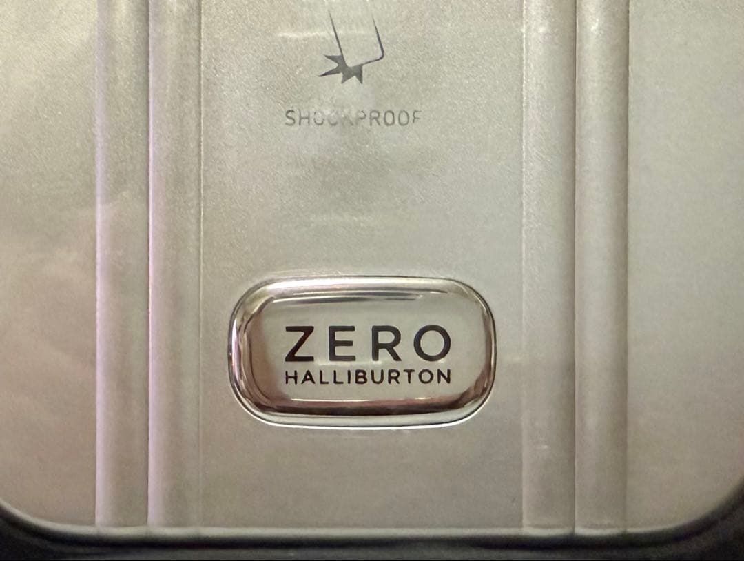 iPhone14Pro Maxゼロハリバートン SHOCKPROOF CASE