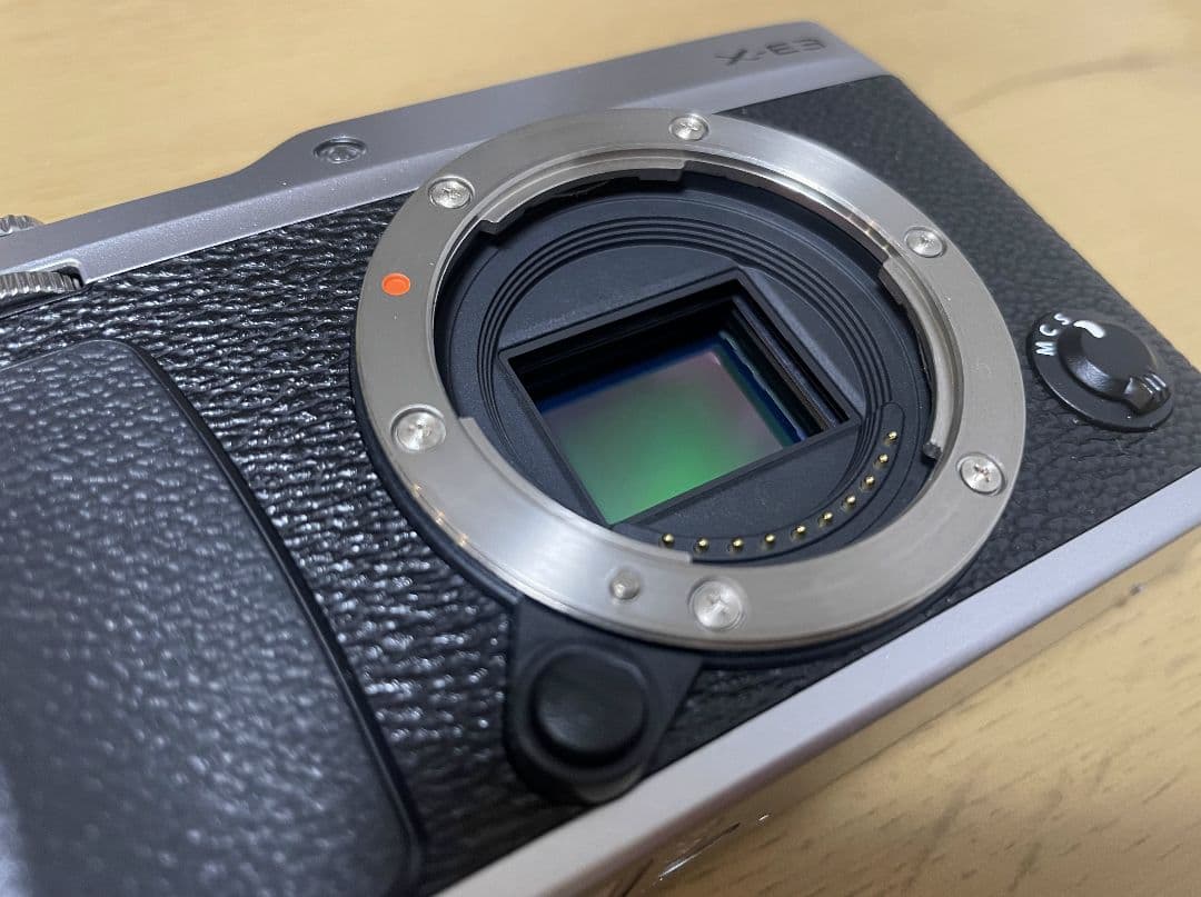 美品 FUJIFILM X-E3 富士フイルム ミラーレス一眼カメラ ボディ