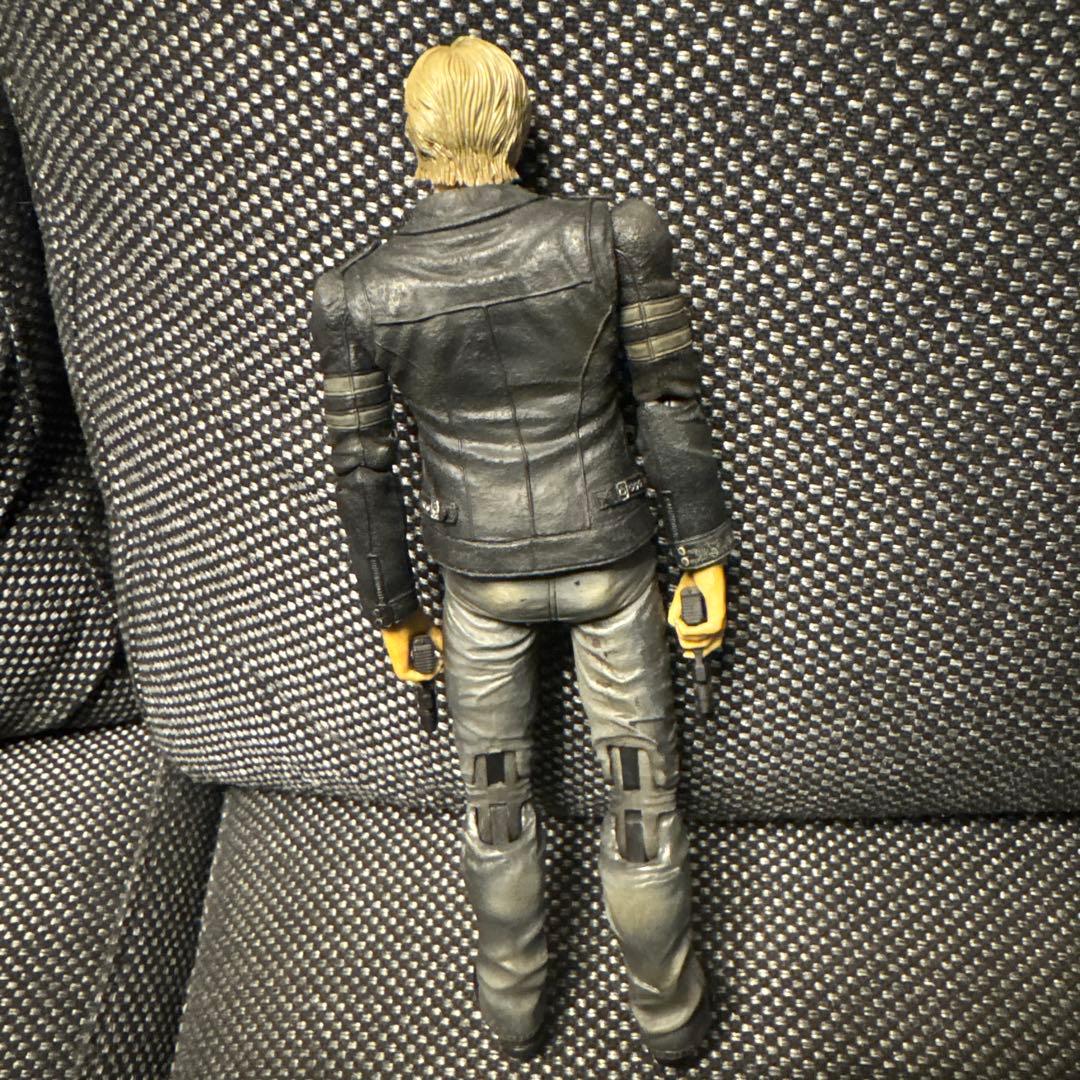 BIOHAZARD6 レオン S ケネディ フィギュア プレイアーツ改