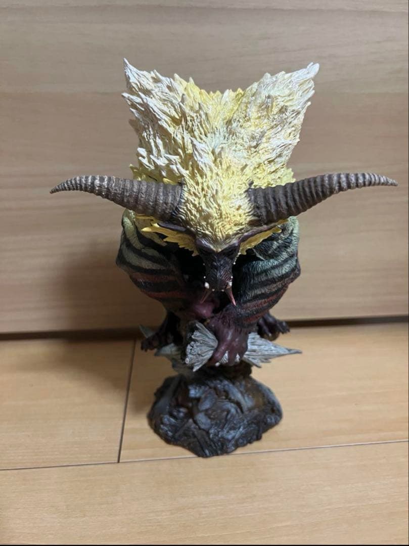 モンスターハンター クリエイターズモデル 激昂したラージャン フィギュア 復刻版
