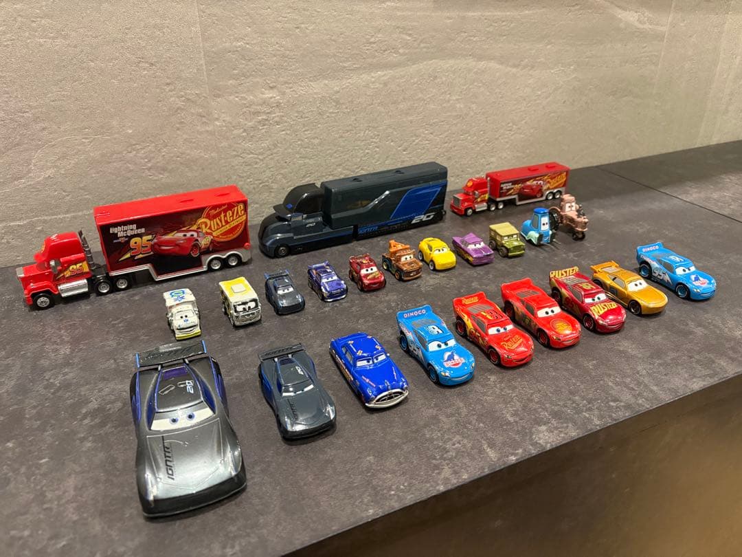 カーズ　まとめ売り22台　トミカ　ミニミニカーズ　マルテ　トレーラー
