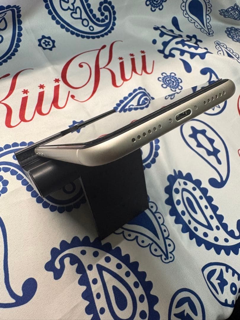 iPhone11バッテリー88％SIMフリー64GBホワイト