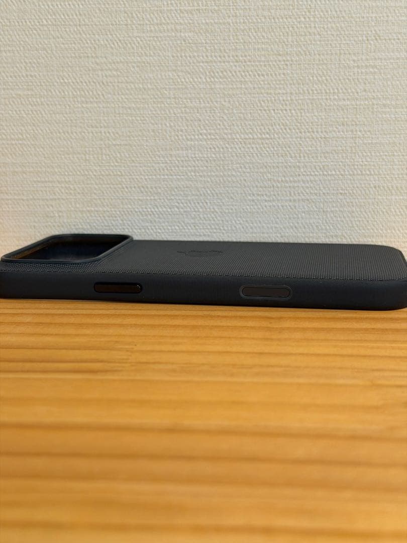 iPhone17 pro max 純正　テックウーブンケース