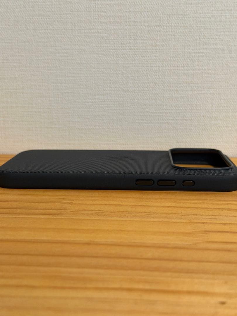 iPhone17 pro max 純正　テックウーブンケース