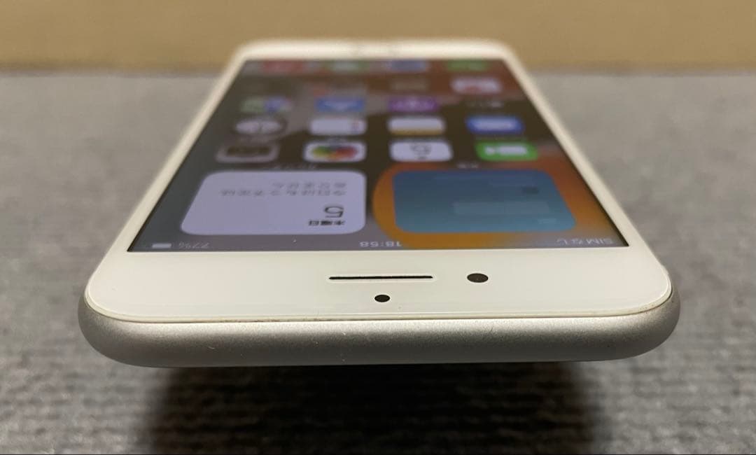 【 美品 】iPhone 7 シルバー 128GB SIMフリー