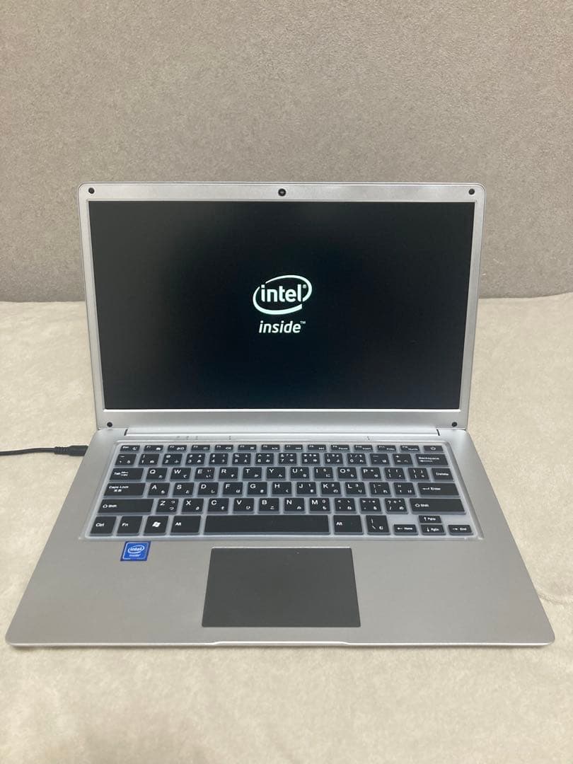 ほぼ未使用　ノートパソコン　　Windows11