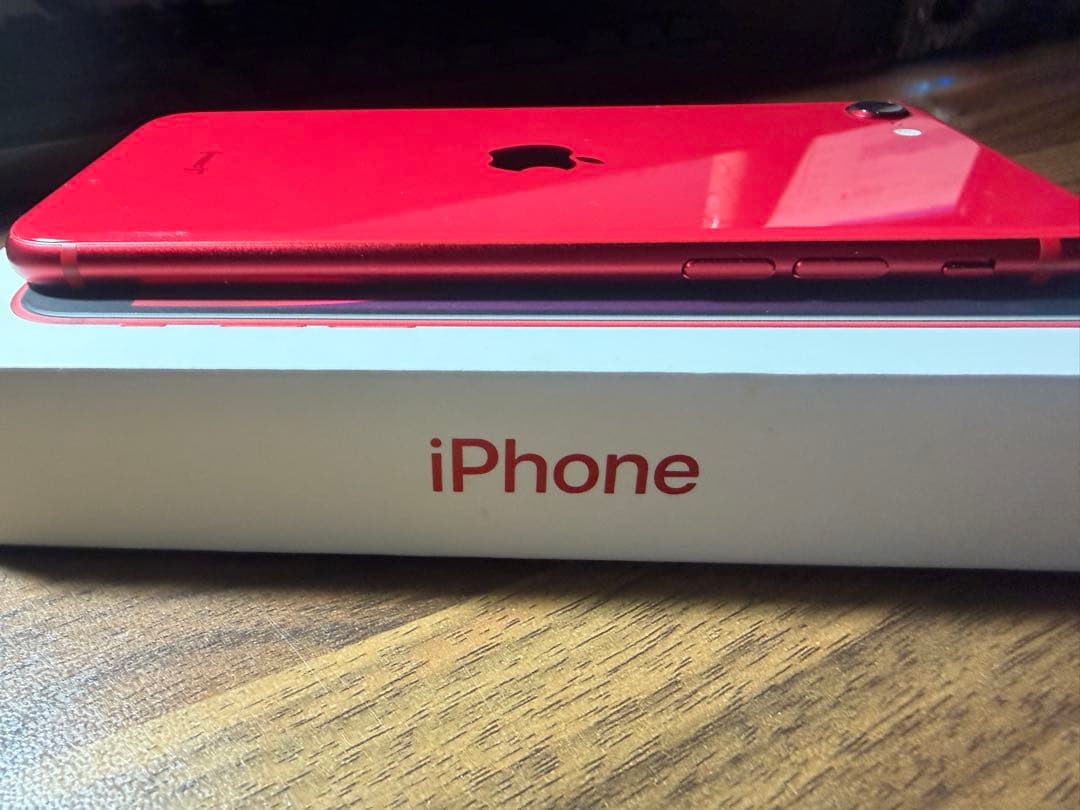 携帯電話本体 iPhone SE 64GB