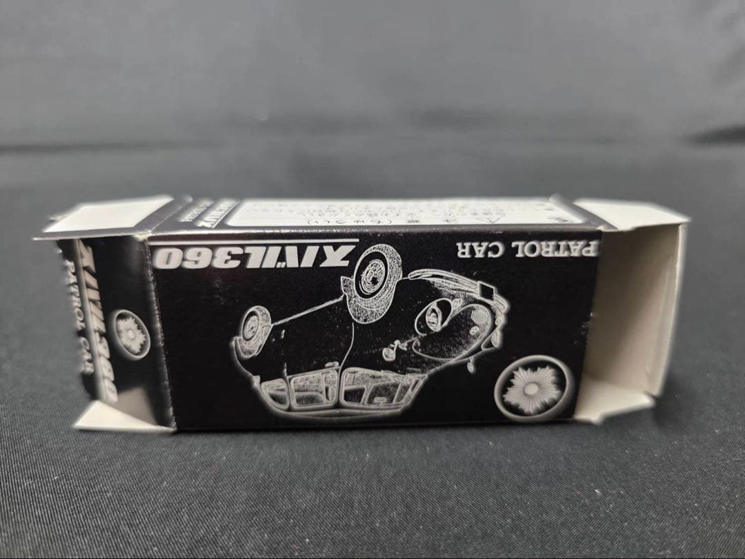 トミカ スバル360パトロールカー