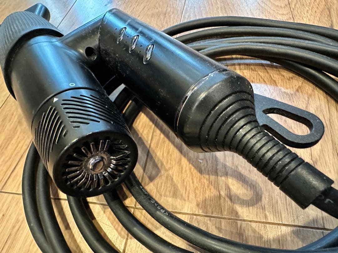 【ジャンク品】KINUJO PRO ヘアドライヤー　KP101