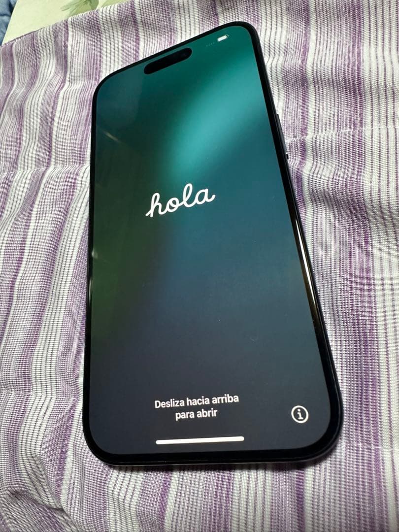 美品Apple iPhone 15 Pro ブルーチタニウム本体128GB