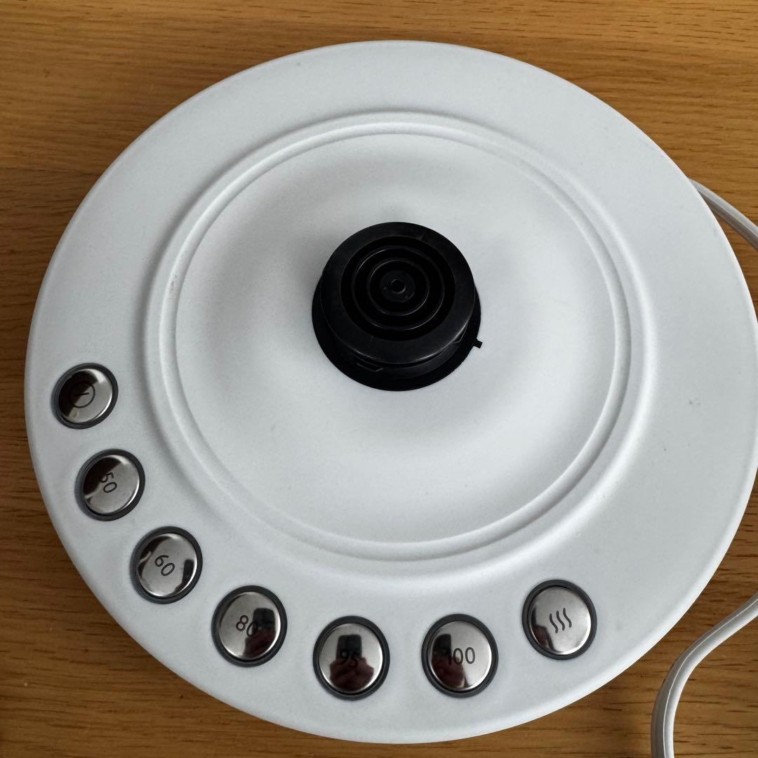 De'Longhi ホワイト電気ケトル 温度調整機能付き