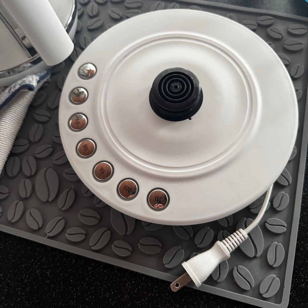 De'Longhi ホワイト電気ケトル 温度調整機能付き